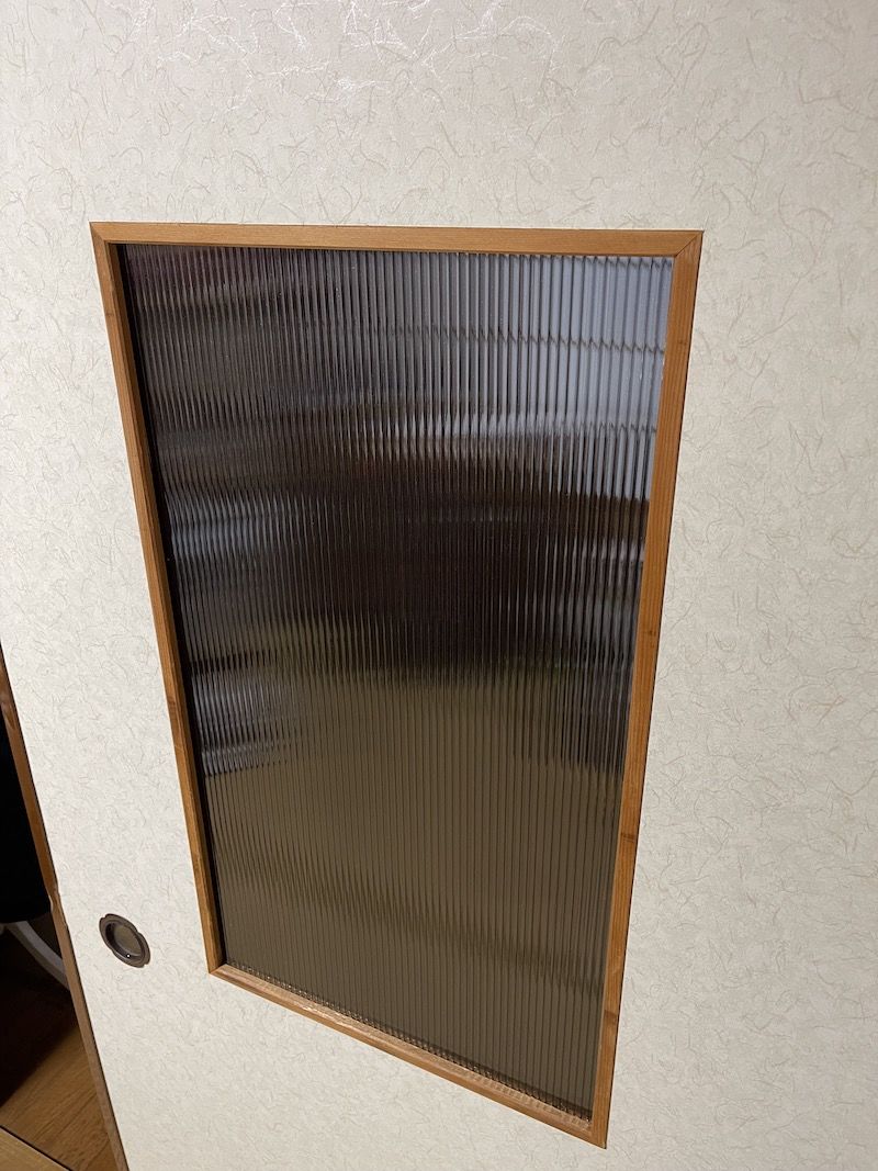 源氏襖（中抜き襖）、穴 埋めるってさ。：金沢屋.府中店｜襖（ふすま